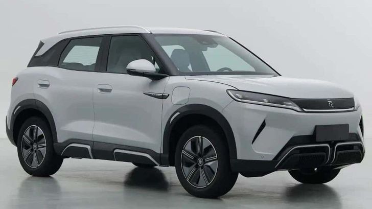 Раскрыты характеристики нового компактного электрокроссовера BYD