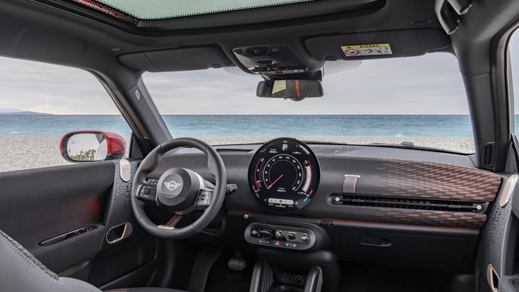 MINI Cooper SE John Cooper Works