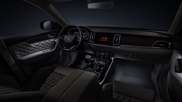 Интерьер Hongqi HS7