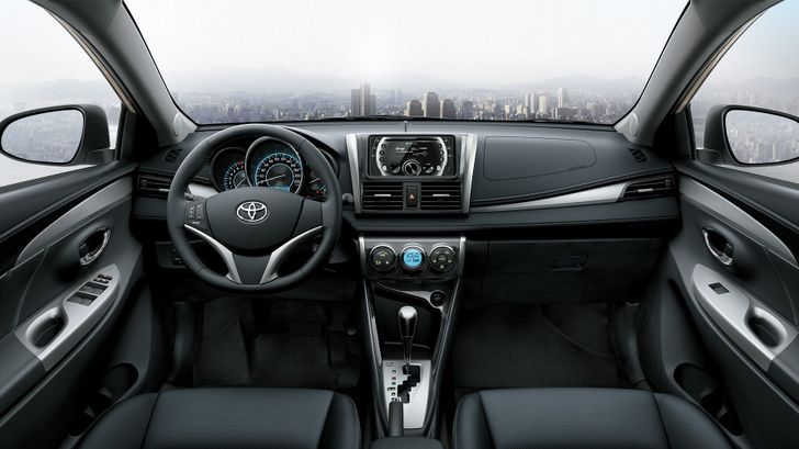 Интерьер Toyota Vios