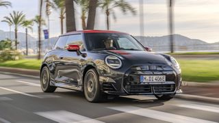 MINI Cooper SE John Cooper Works