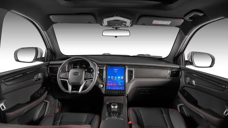 Интерьер SWM G05 Pro