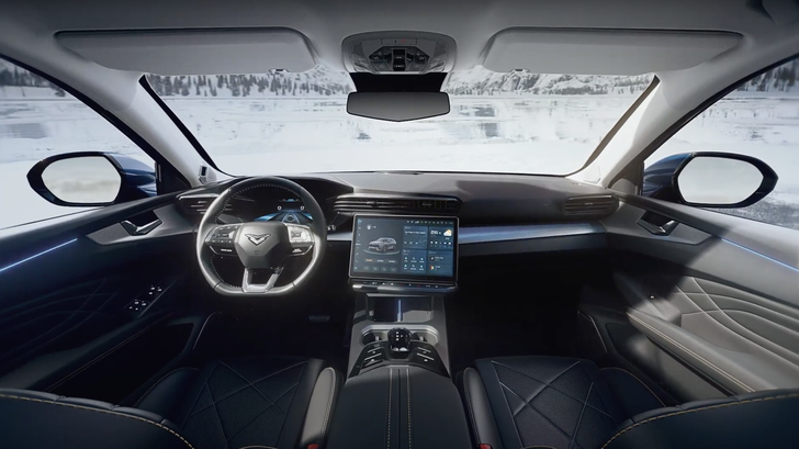 Интерьер Kaiyi Х7 Kunlun. Скриншот из видео Kaiyi