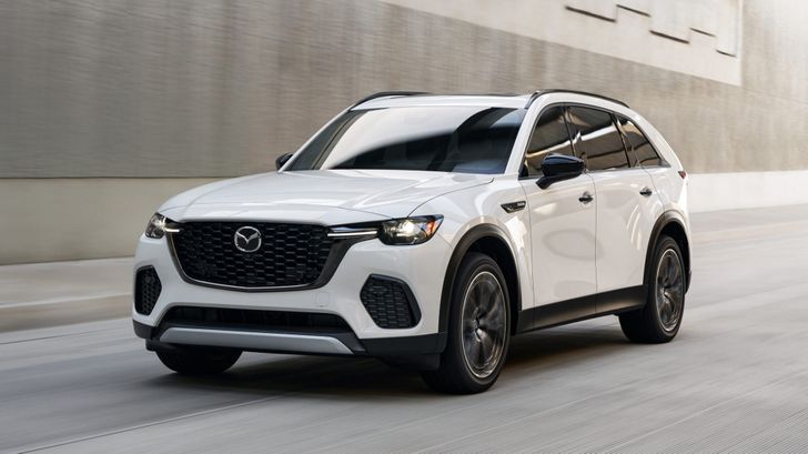 Представлен совершенно новый кроссовер Mazda. Чем он интересен