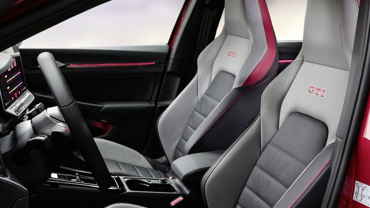 Новый Volkswagen Golf GTI