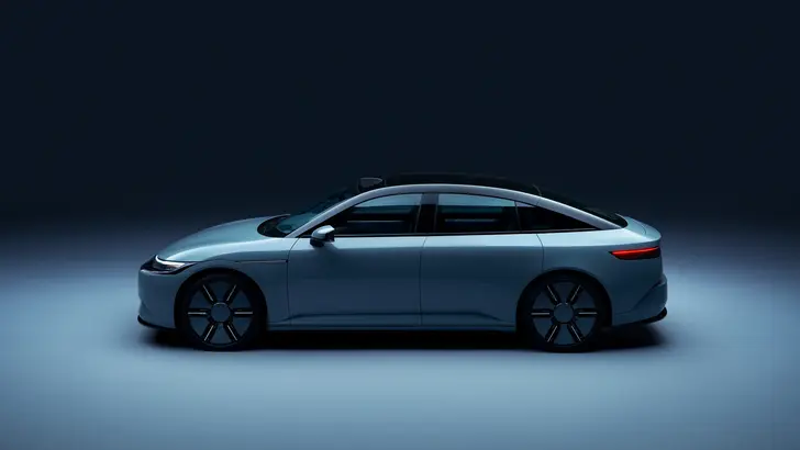 Sony и Honda показали электрокар, который управляется джойстиком от PlayStation 5