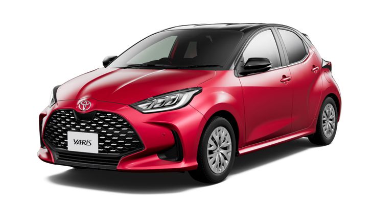 В Японии представили обновленные Toyota Yaris и Yaris Cross. Что в них изменилось
