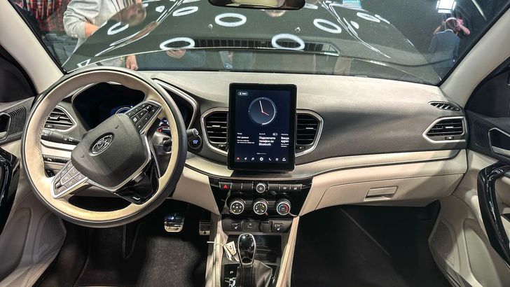 Интерьер LADA Aura