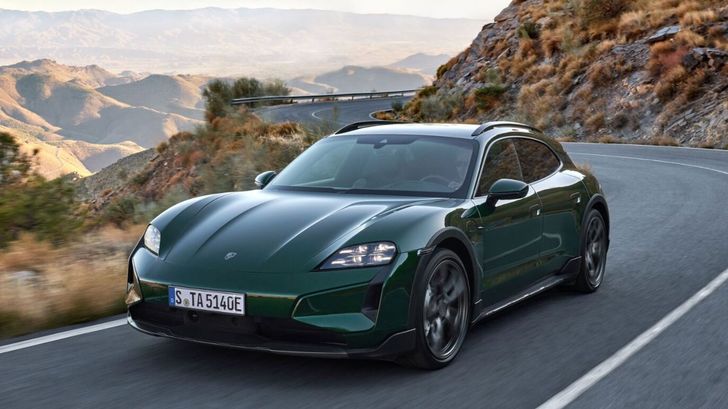 Porsche Taycan Turbo Cross Turismo