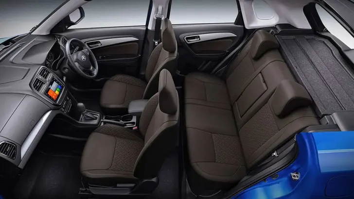 Интерьер Toyota Urban Cruiser