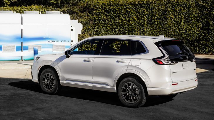 Honda CR-V e:FCEV 2025 года