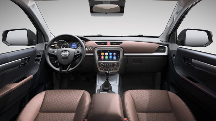 Интерьер JAC T8