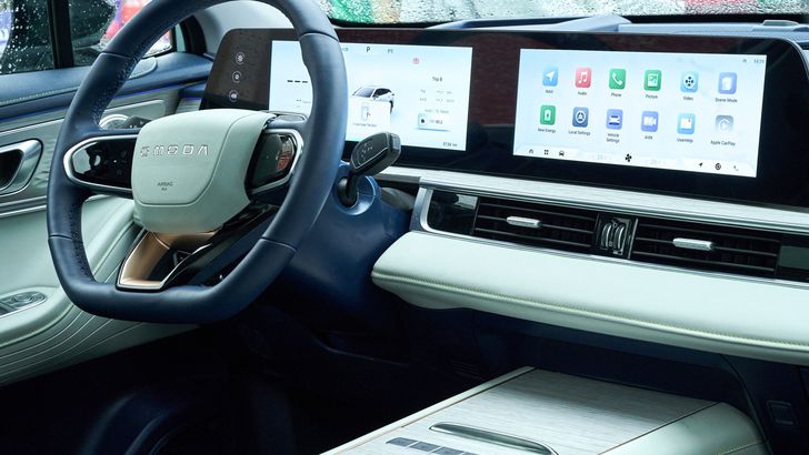 Интерьер Omoda E5