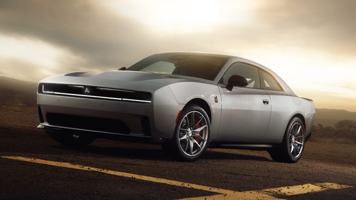 Dodge Charger Daytona Scat Pack 2024 года