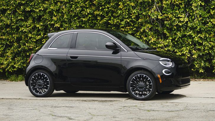 Fiat 500e Inspired By Music