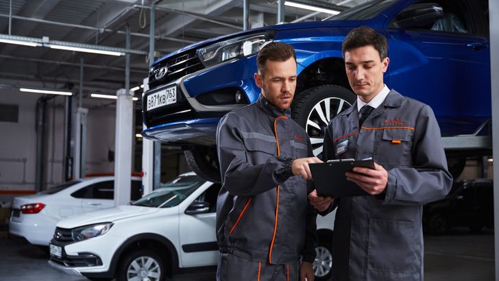 Обслуживание автомобиля LADA