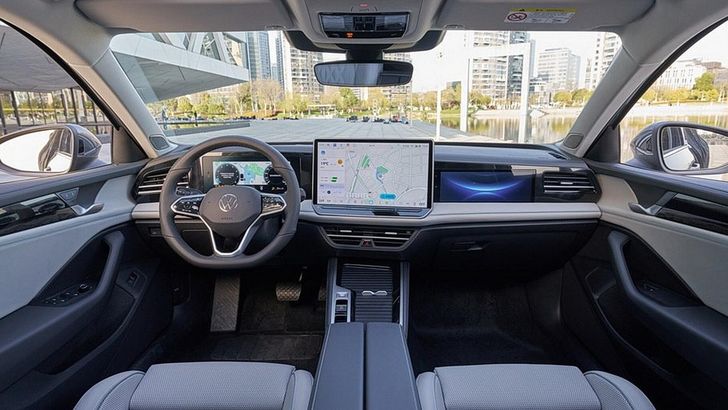 Интерьер Volkswagen Magotan