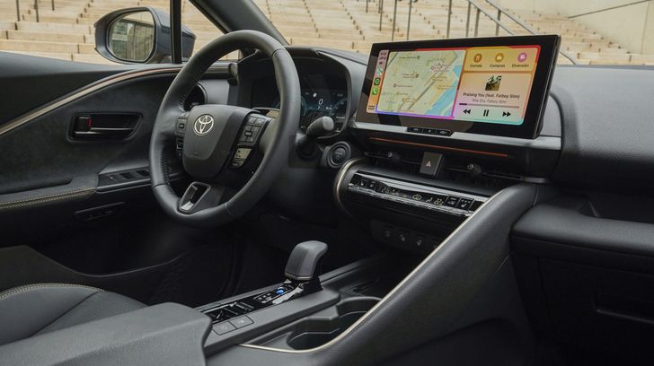 Toyota C-HR Plug-in Hybrid 220