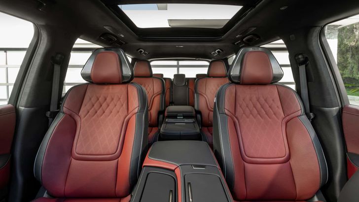 Интерьер Infiniti QX80