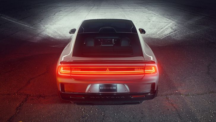 Dodge Charger Daytona Scat Pack 2024 года