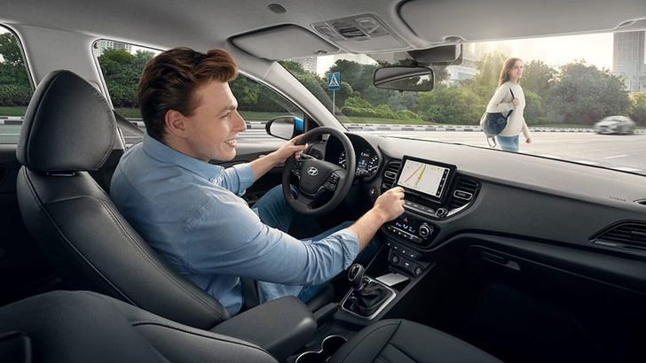 Интерьер Hyundai Solaris