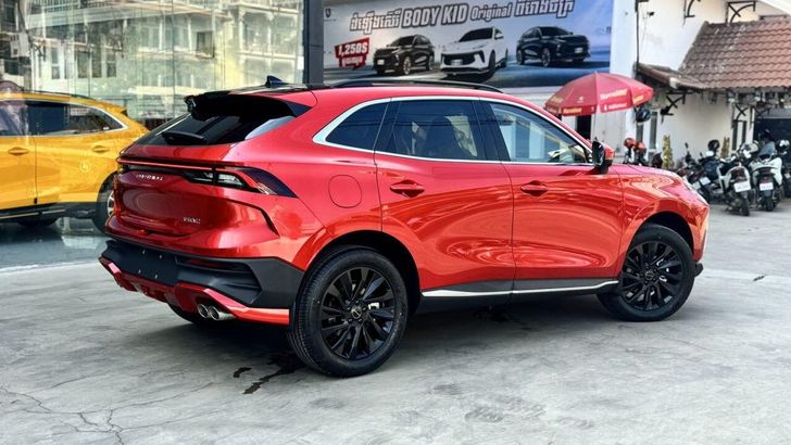 Третий вариант внешности Forthing T5 Evo