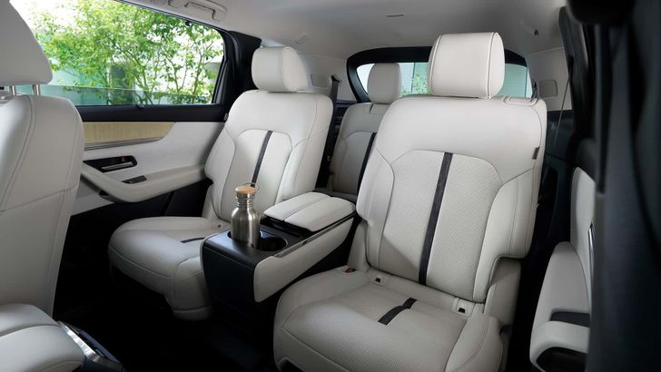 Интерьер Mazda CX-80