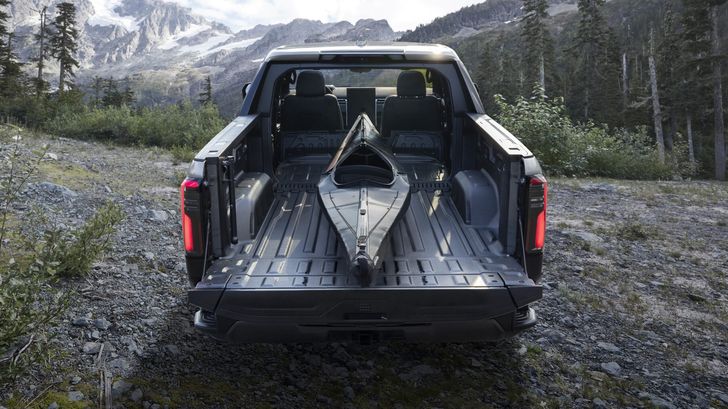 Sierra EV Denali Edition 1