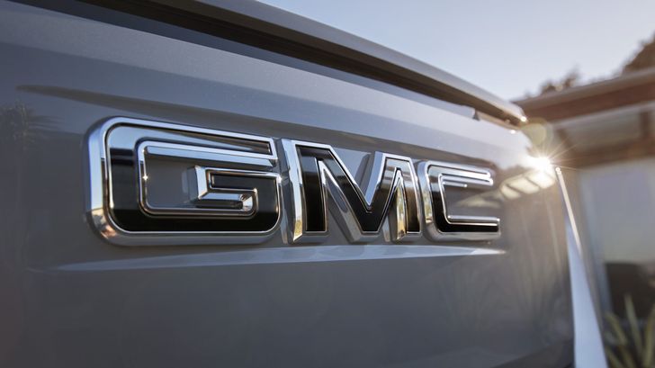 Sierra EV Denali Edition 1