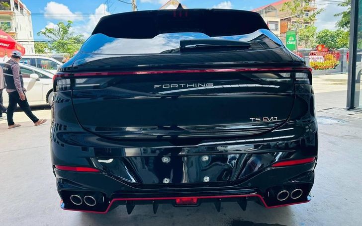 Второй вариант внешности Forthing T5 Evo