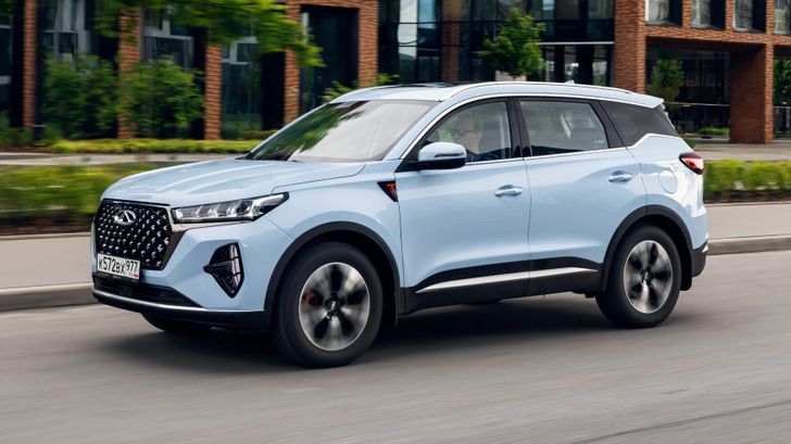 В России подорожал самый популярный кроссовер Chery. Сколько он стоит теперь