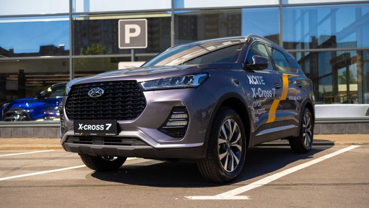 У российских дилеров почти закончились кроссоверы, выпущенные на экс-заводе Nissan. Сколько они стоят