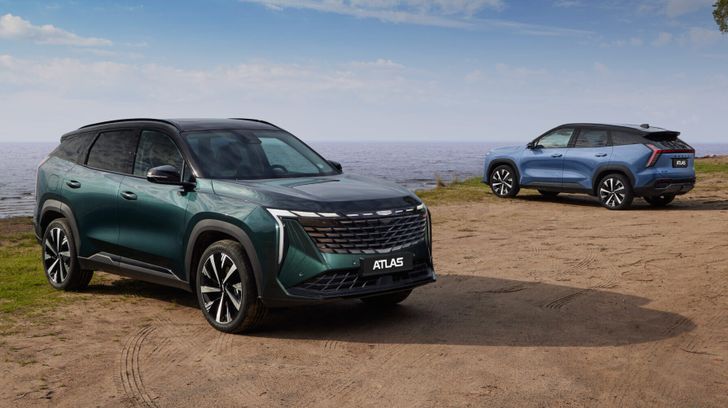 В России стартуют продажи новой версии Geely Atlas. Сколько она стоит