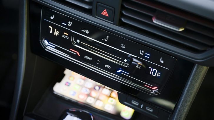 Интерьер Volkswagen Jetta