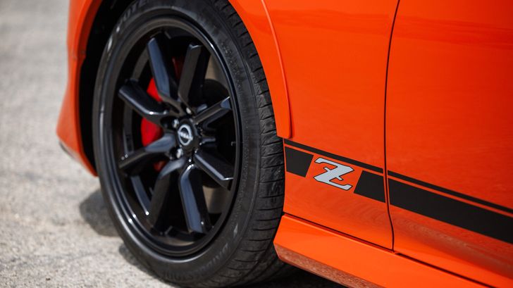 Nissan Z Heritage Edition