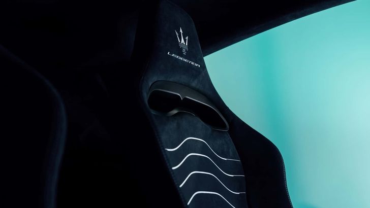 Салон Maserati MC20 Leggenda