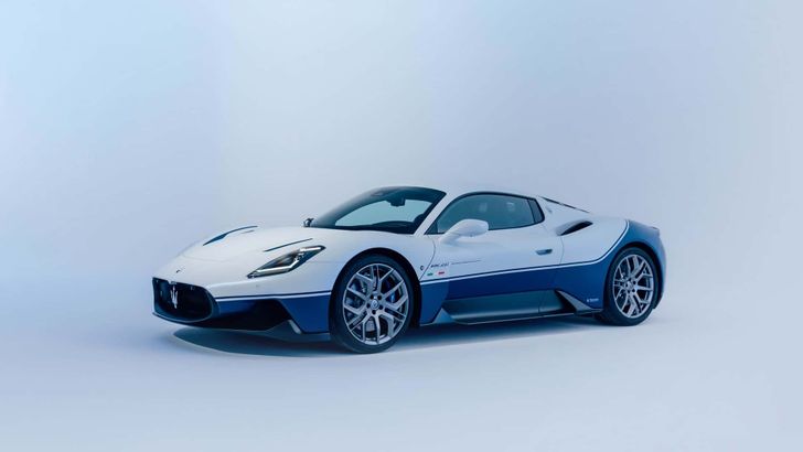 Салон Maserati MC20 Icona