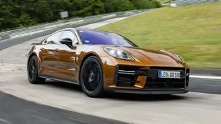 Гибридный Porsche Panamera на Нюрбургринге