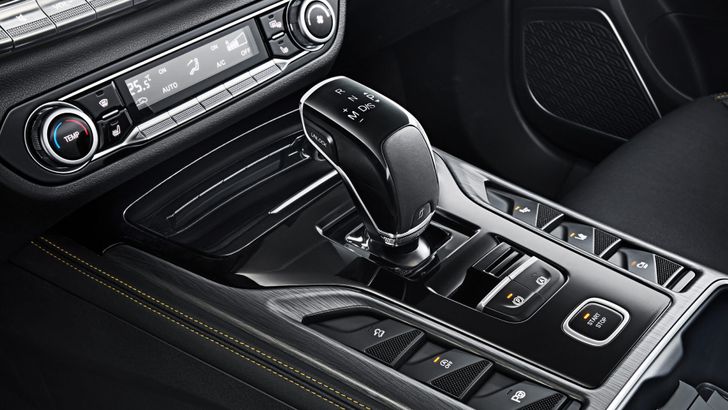 Когда менять масло в коробке передач автомобиля: советы эксперта