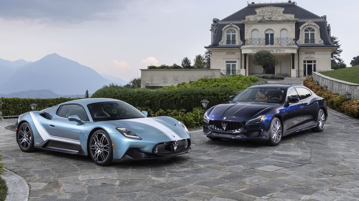 Maserati представила эксклюзивные Quattroporte Grand Finale и MC20 Iris. Чем они интересны