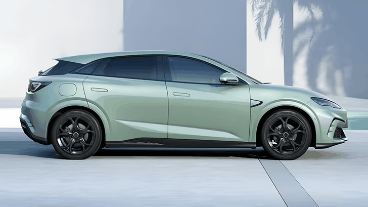 BYD представил новый электрокар с начальной ценой ниже 2 млн рублей