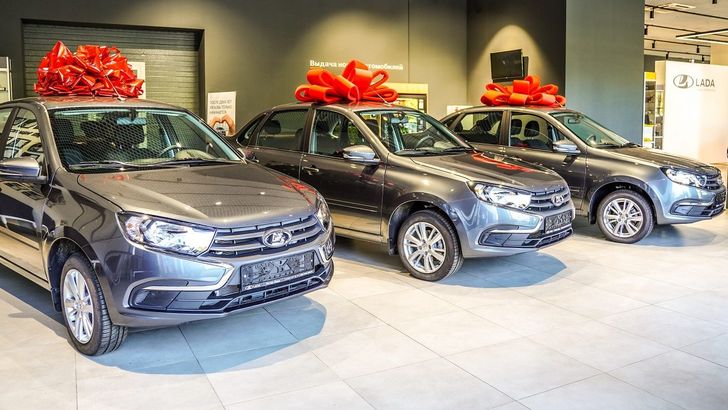 LADA и «китайцы»: кто больше всех заработал на продаже автомобилей в России