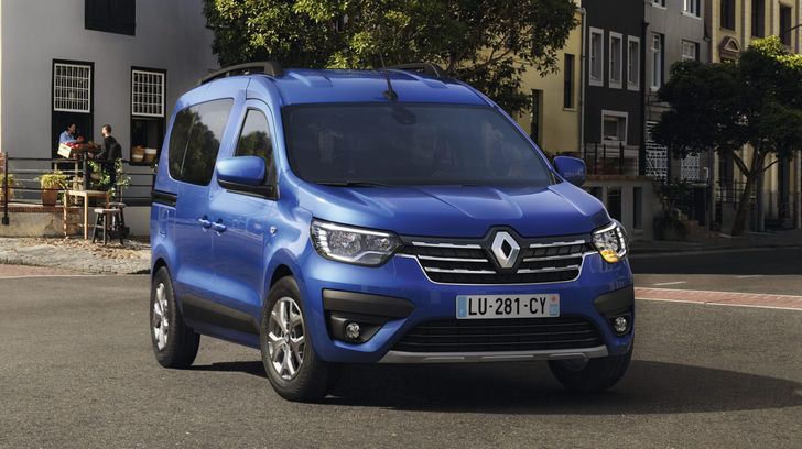 В Россию привезли новый семейный Renault с салоном от «Дастера». Сколько он стоит