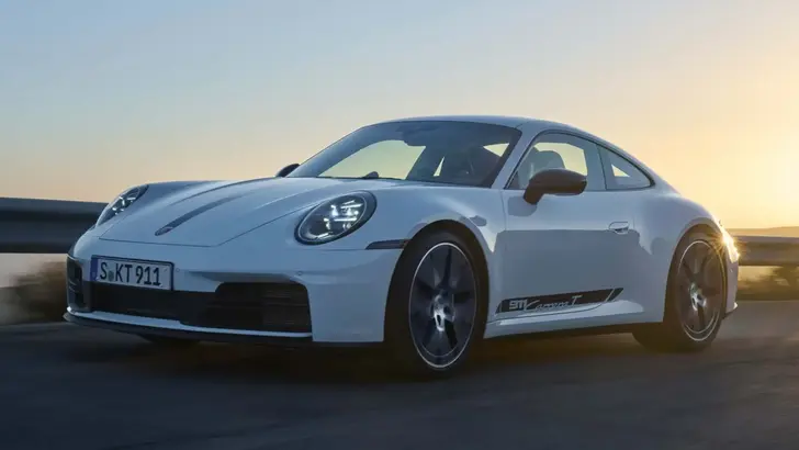 Porsche 911 Carrera T 2025 года