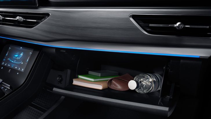 Интерьер XCite X-Cross 8