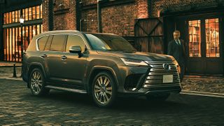 Lexus LX 700h