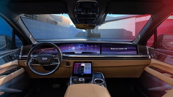 Cadillac Escalade IQ 2025 года