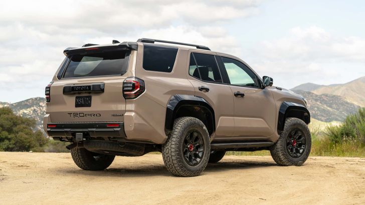 Toyota 4Runner 2025 года