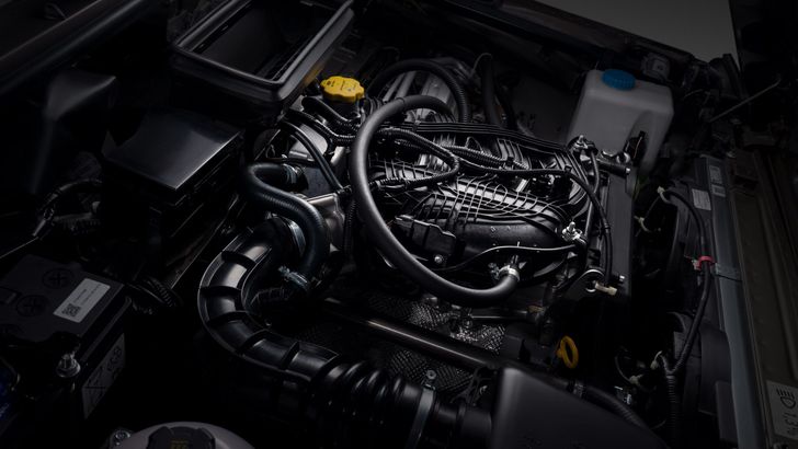 Моторный отсек LADA Niva Sport