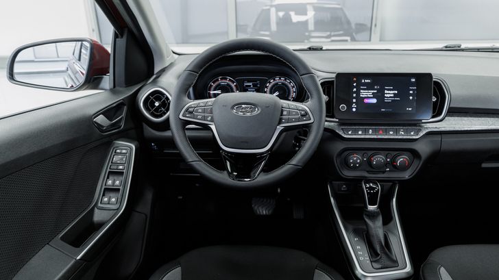 Интерьер LADA Iskra